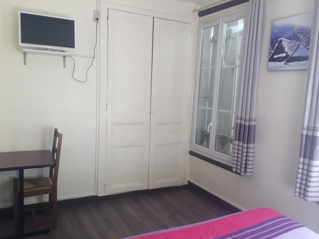 Hotel Restaurant Tokyo Trouville-sur-Mer Bilik gambar